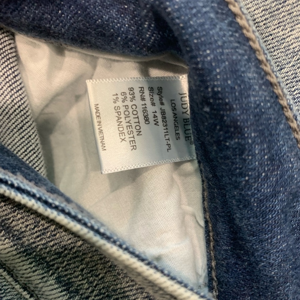 Judy Blue Distressed 14W Skinny Jeans with Button Fly Distressed grunge - Picture 7 of 12